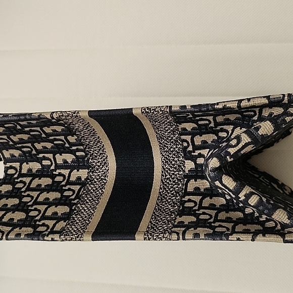 Dior book medium book tote - Picture 13 of 14